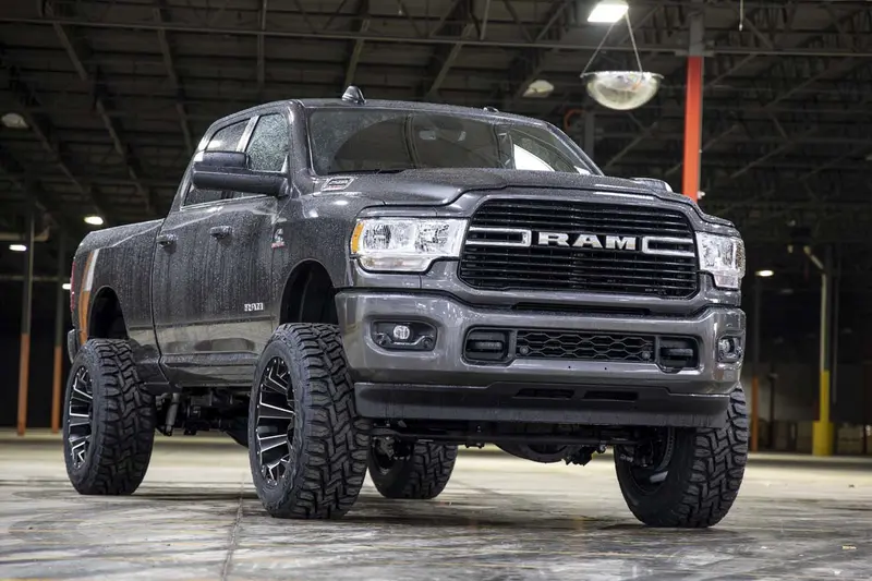 Rough Country 5-Inch Dual-Rate Suspension Lift Kit For 2019–2020 Ram 2500 4Wd Diesel 1